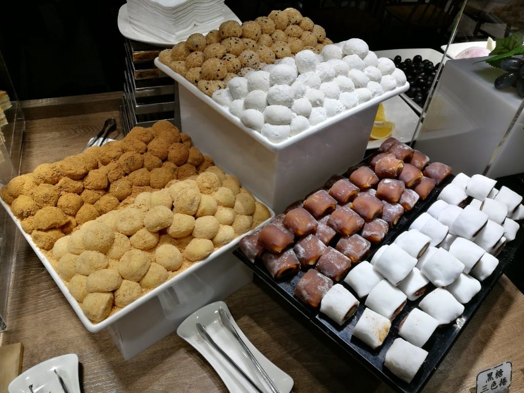 【新莊美食】鬥牛士義式廚房新莊店，CP值高的美味義大利麵，還有各種炸物及自助吧！