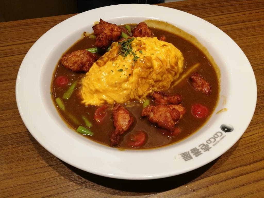 【新莊美食】COCO壹番屋，可以選辣度的美味日式咖哩蛋包飯首選，還有韓式豆腐鍋耶！