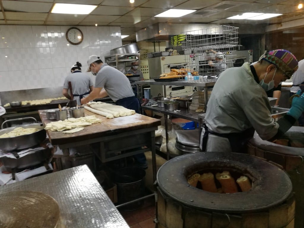 【台北美食】阜杭豆漿,2018 台北米其林美食必比登推介,推薦的必吃燒餅油條 - 第4張圖 【台北美食】阜杭豆漿,2018 台北米其林美食必比登推介,推薦的必吃燒餅油條