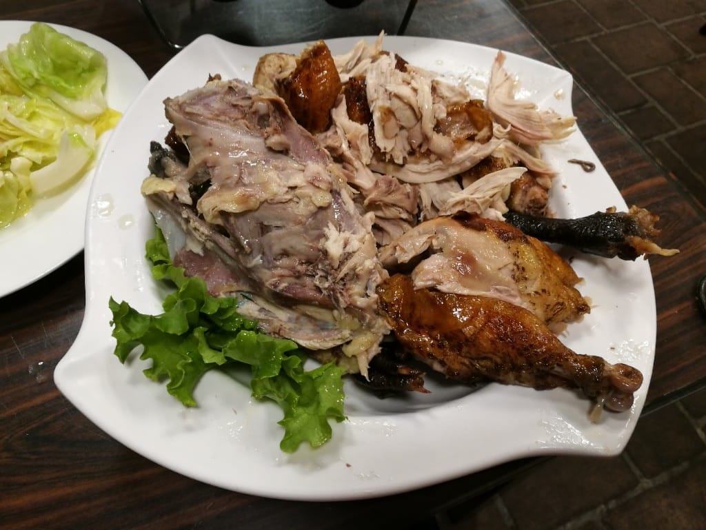 【清境美食】伊拿谷景觀咖啡餐坊，友人推薦甕缸雞餐廳