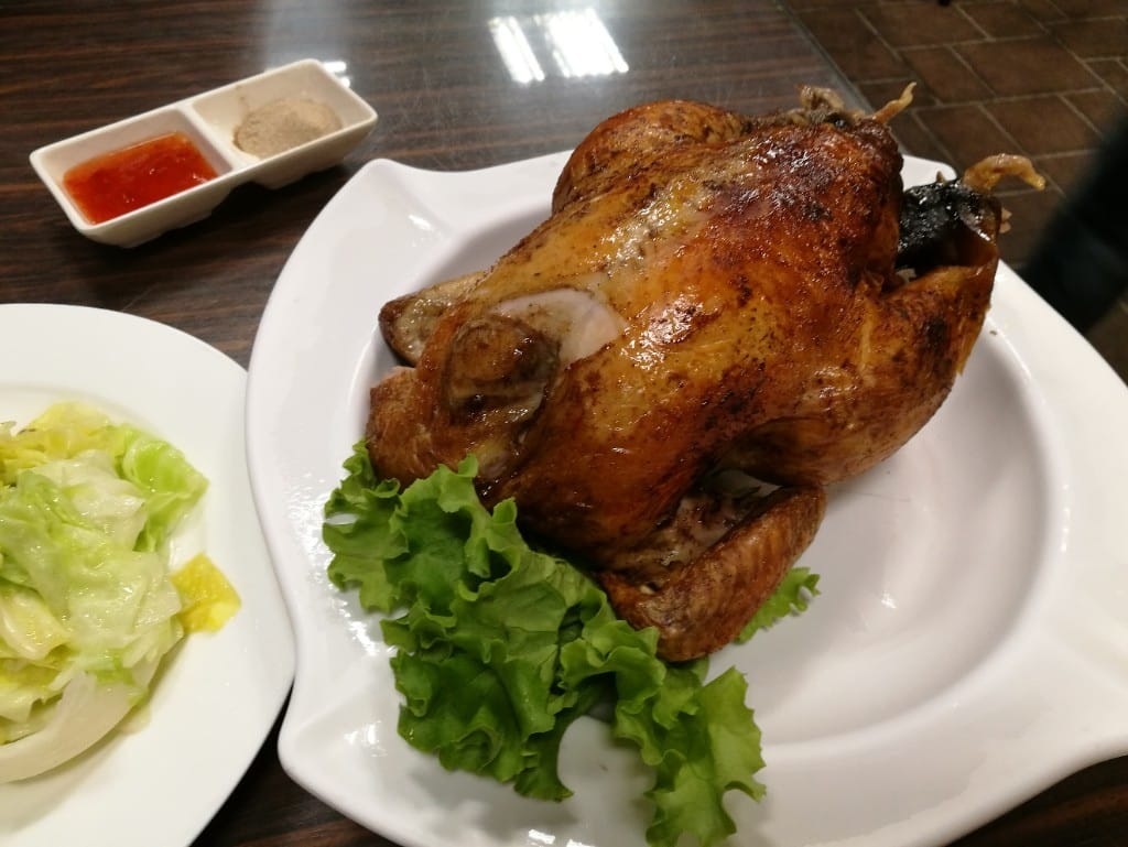 【清境美食】伊拿谷景觀咖啡餐坊，友人推薦甕缸雞餐廳