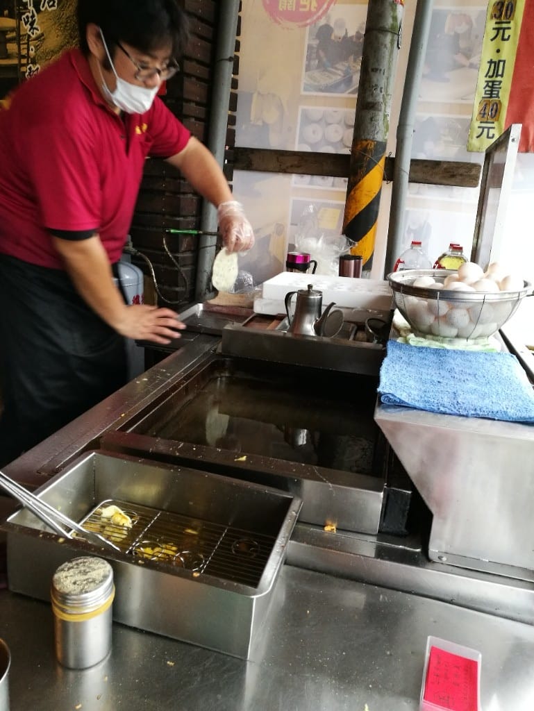 【宜蘭美食】味珍香卜肉店&三星蔥油餅，聽說來到三星必吃的卜肉餐廳