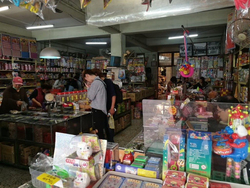 【台南美食】美食文青之旅Day2 武廟阿嬤碳烤三明治&古板蔡師父&蕾蜜朵菓子工房&震湶雪花冰