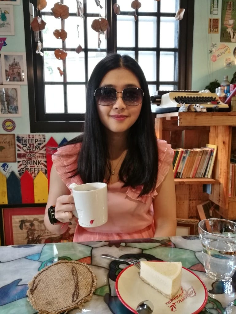 【宜蘭咖啡】探索家咖啡，隱身蘇澳巷弄間 自家烘焙咖啡豆，又有手作點心的喵喵咖啡店