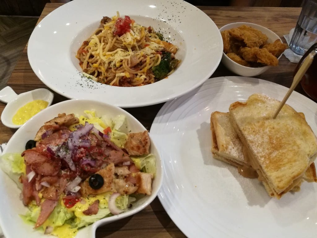 【泰山美食】Oval Meat，泰山美式餐廳，餐點選擇好多