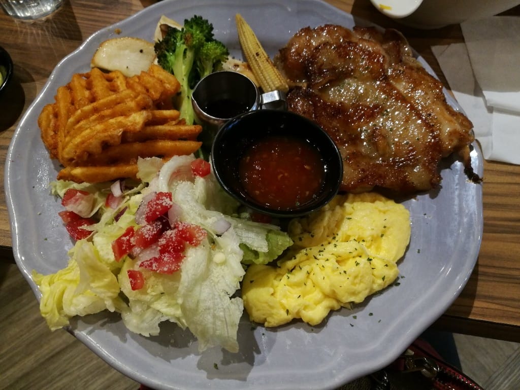 【泰山美食】Oval Meat，泰山美式餐廳，餐點選擇好多