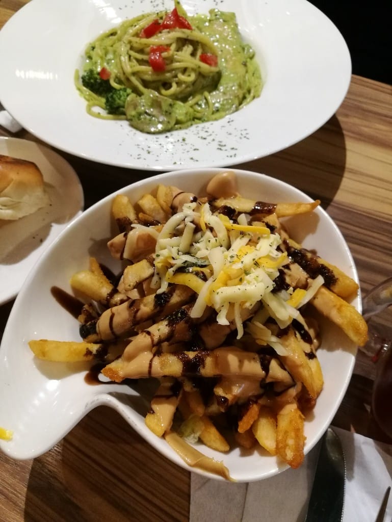 【泰山美食】Oval Meat，泰山美式餐廳，餐點選擇好多