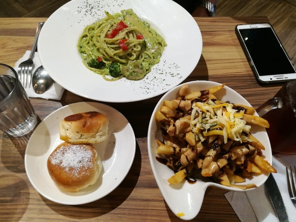 【泰山美食】Oval Meat，泰山美式餐廳，餐點選擇好多