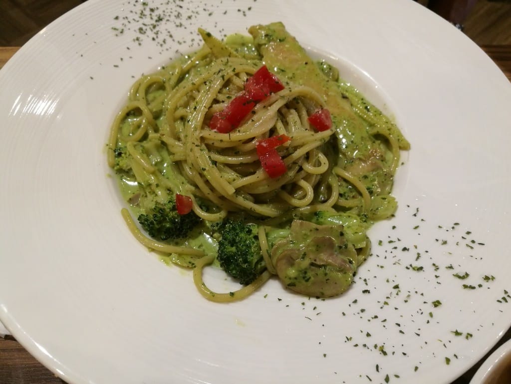 【泰山美食】Oval Meat，泰山美式餐廳，餐點選擇好多