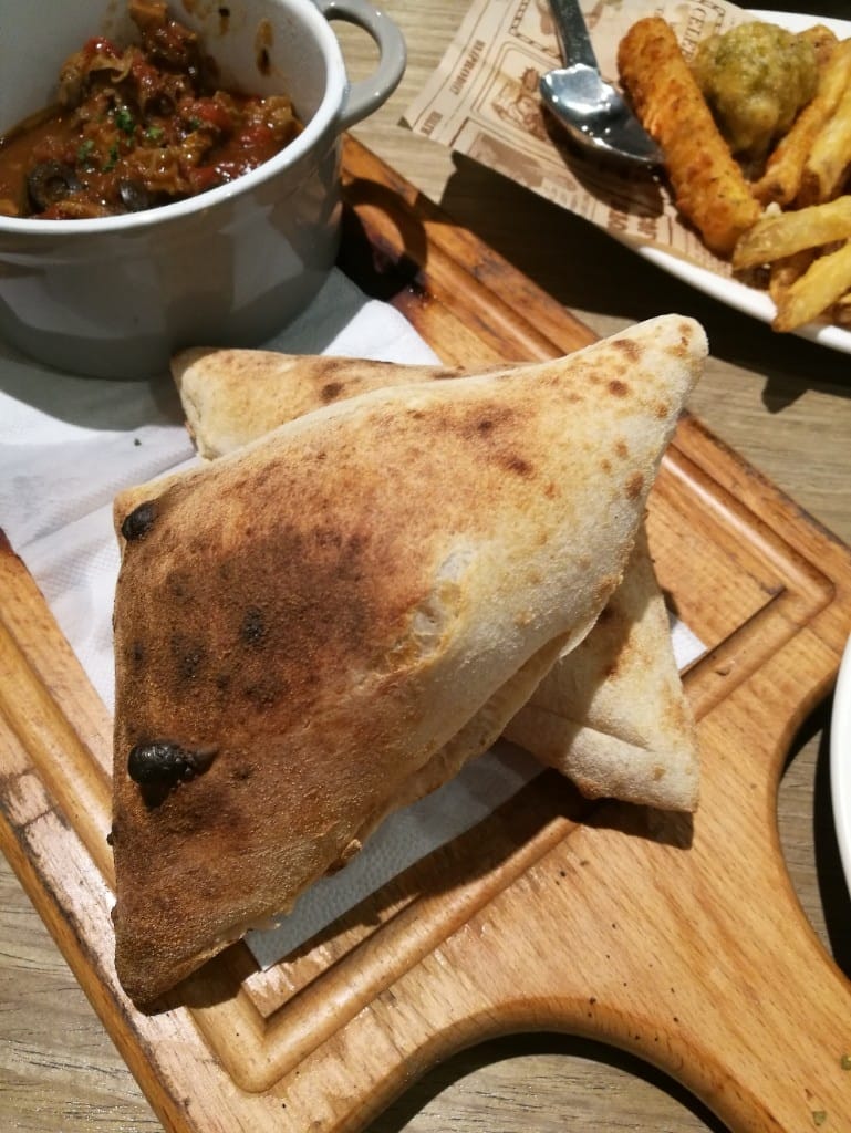 【新莊美食】Gino Pizza Napoletana，天然發酵用窯烤的台灣披薩比賽冠軍
