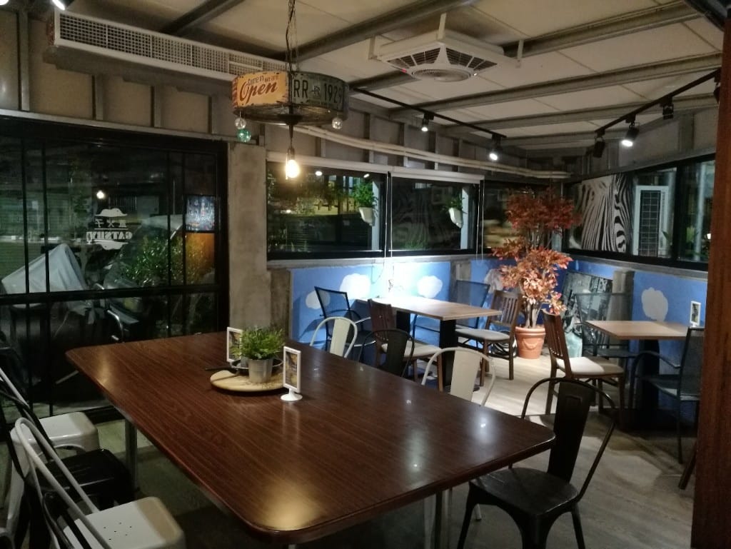 【板橋早午餐】GATSBY蓋子美式餐廳,有花生醬菠蘿漢堡包的工業風美式餐廳 - 第6張圖 【板橋早午餐】GATSBY蓋子美式餐廳,有花生醬菠蘿漢堡包的工業風美式餐廳