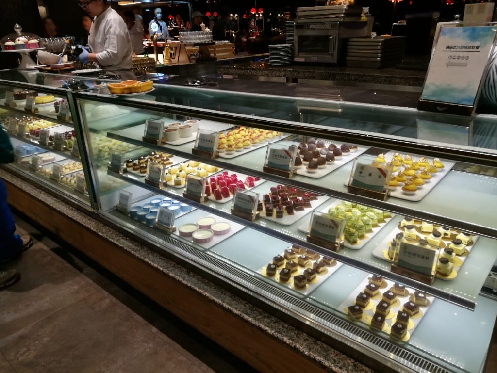 【板橋美食】饗食天堂,菜色豐富多元,食材新鮮美味 - 第9張圖 【板橋美食】饗食天堂,菜色豐富多元,食材新鮮美味