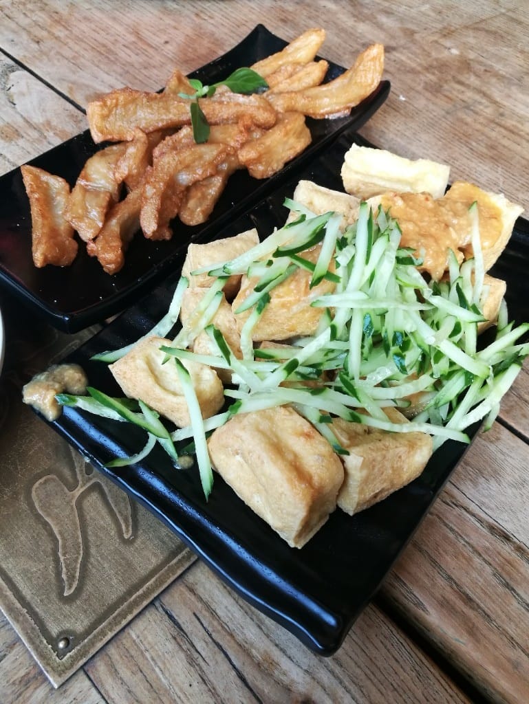 【花蓮美食】王記茶舖,花蓮版春水堂,簡餐小食豐富,適合聊天久坐的好所在 - 第11張圖 【花蓮美食】王記茶舖,花蓮版春水堂,簡餐小食豐富,適合聊天久坐的好所在