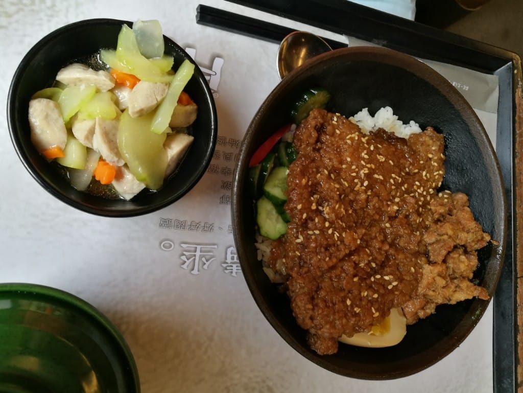【花蓮美食】王記茶舖,花蓮版春水堂,簡餐小食豐富,適合聊天久坐的好所在 - 第7張圖 【花蓮美食】王記茶舖,花蓮版春水堂,簡餐小食豐富,適合聊天久坐的好所在