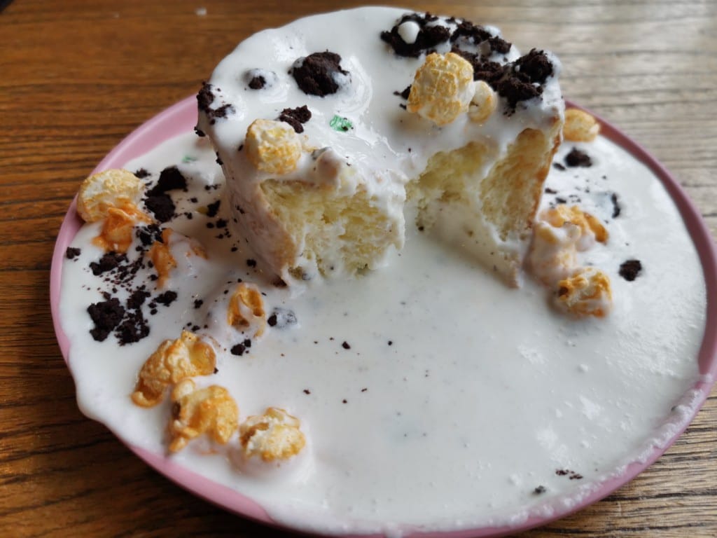 【宜蘭美食】超品起士烘培工房，歐式城堡風，提供各種起士烘焙糕點及美味義式料理的優質餐廳，還有觀光工廠哦！