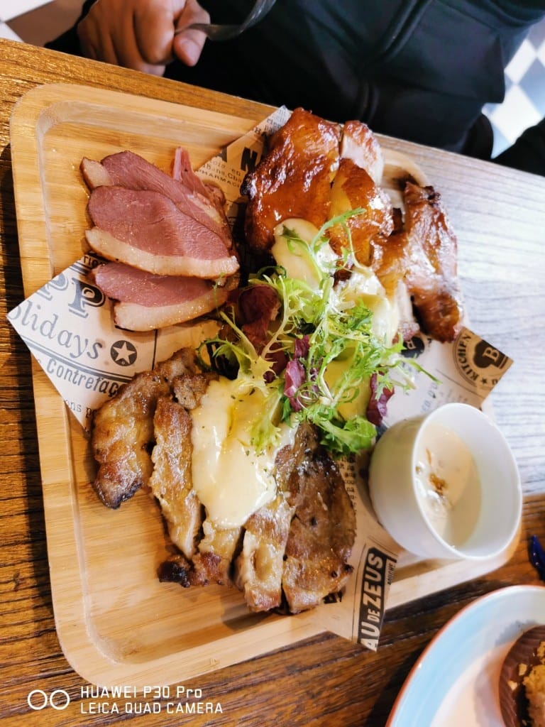 【宜蘭美食】超品起士烘培工房，歐式城堡風，提供各種起士烘焙糕點及美味義式料理的優質餐廳，還有觀光工廠哦！