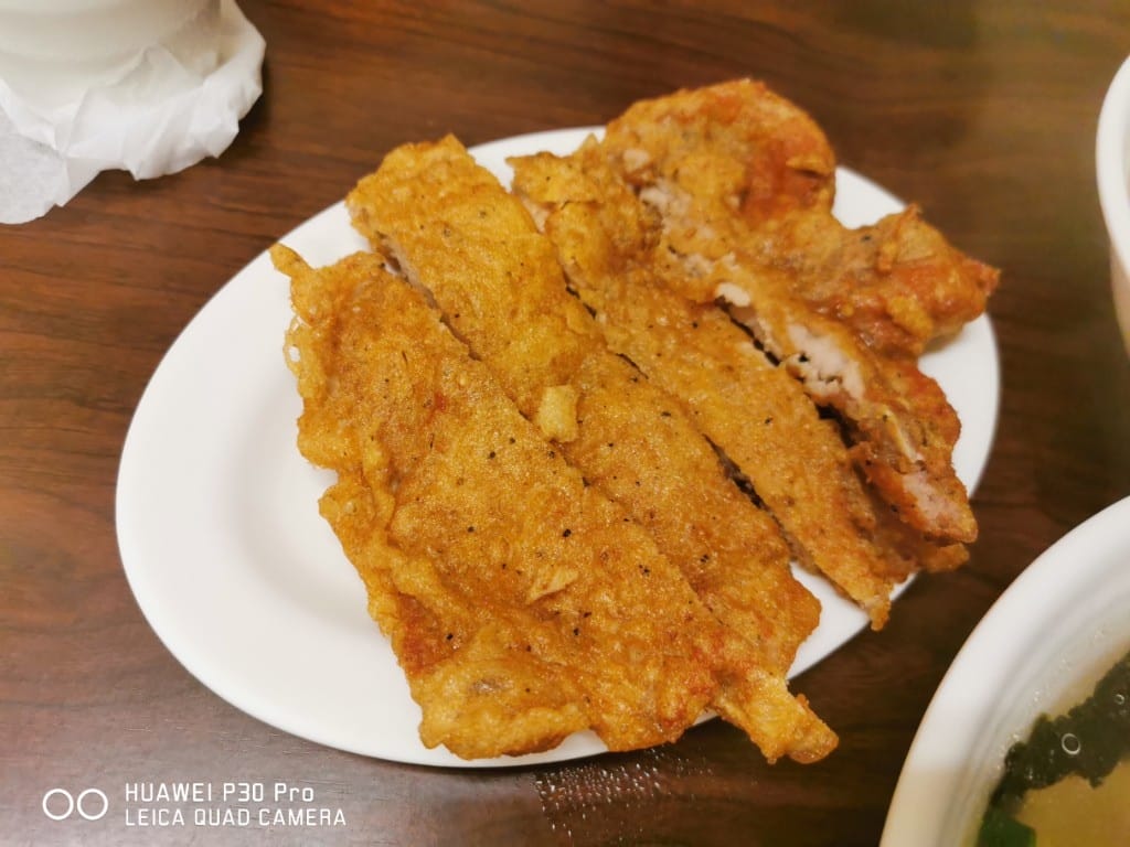 【新莊美食】溢鼎小館，天津人開的道地北方麵食館，新莊終於有好吃蔥油餅了 10806再訪