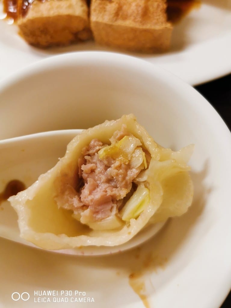 【新莊美食】溢鼎小館，天津人開的道地北方麵食館，新莊終於有好吃蔥油餅了 10806再訪