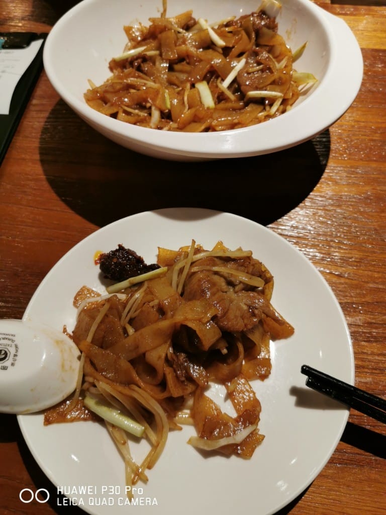 【士林美食】左爺爺的港式茶餐廳，捷運芝山站旁的平價美味茶餐廳