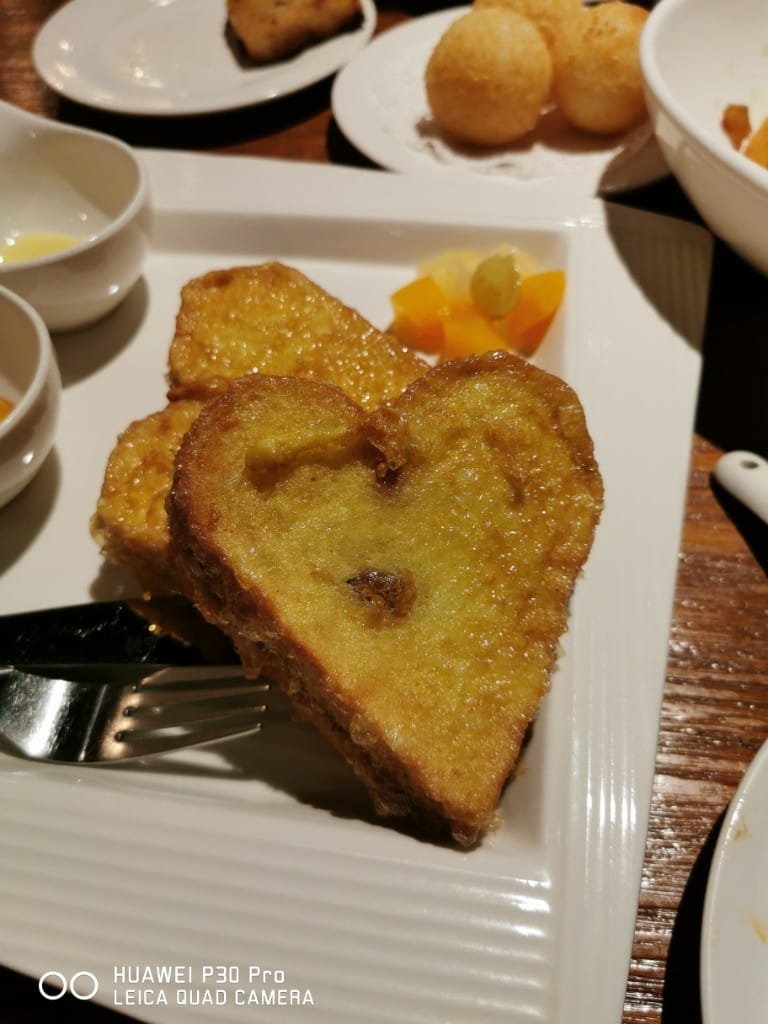 【士林美食】左爺爺的港式茶餐廳，捷運芝山站旁的平價美味茶餐廳
