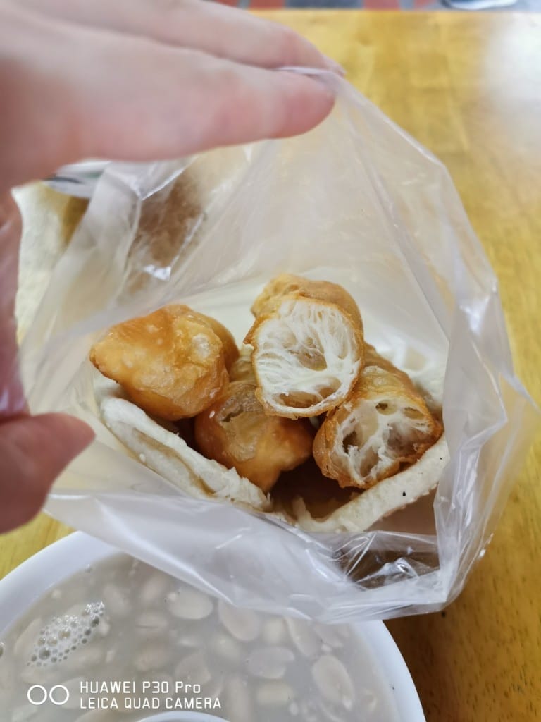 【新莊早餐】熊記燒餅油條專賣店，週休三日，有美味花生湯及燒餅油條的傳統早餐店