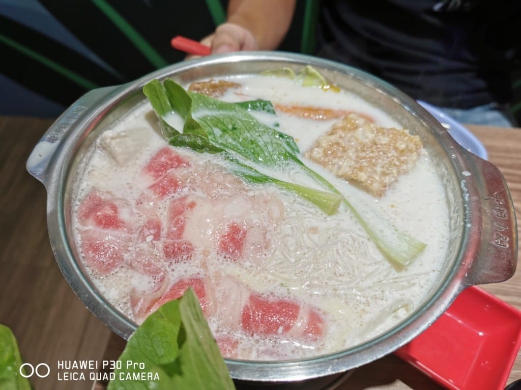 【士林美食】丰明小鍋，用餐環境舒服的小火鍋