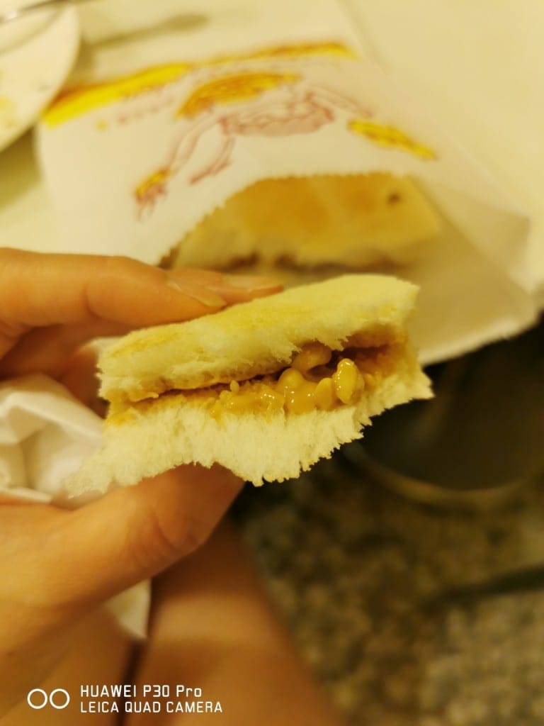 【新莊早餐】62早餐屋，菜單選擇多元，餐點可口的美味早餐，大推限量厚蛋餅