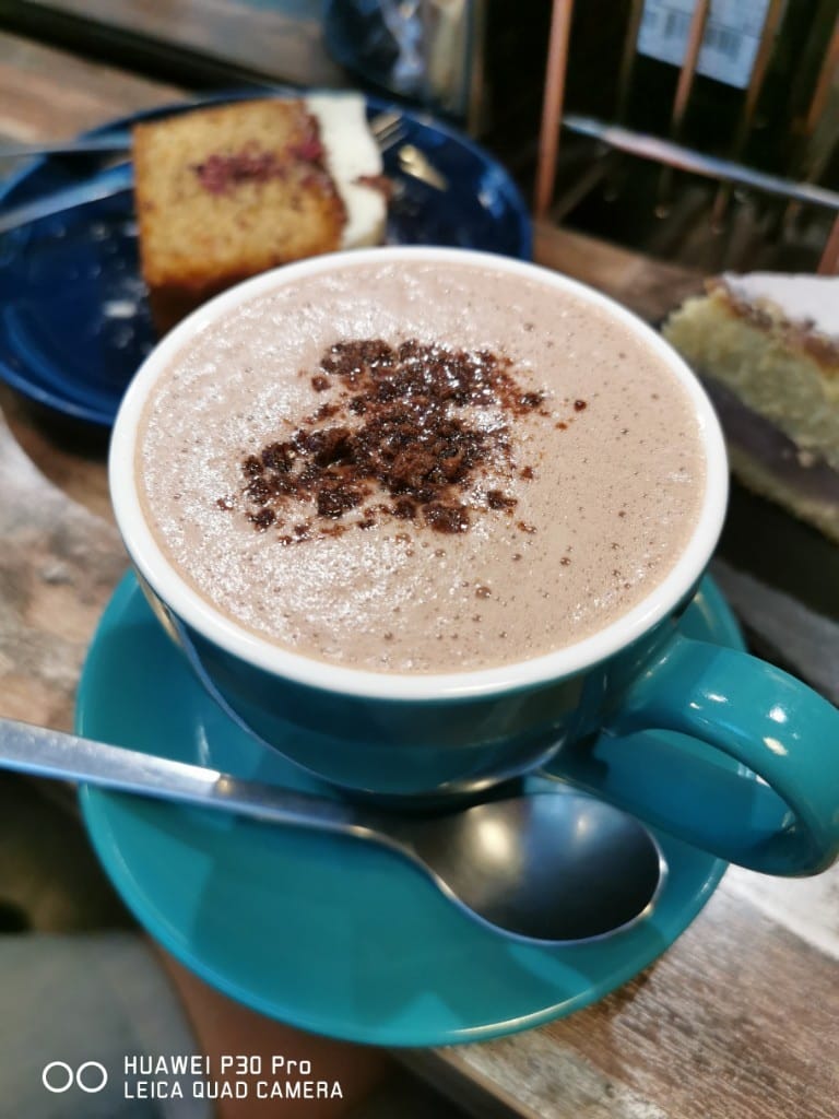 【士林美食】Caffe Ruelle巷子咖啡館，巷子裡的迷你咖啡館，有各種美味沙拉及手作甜點，還有迷人的戶外座位