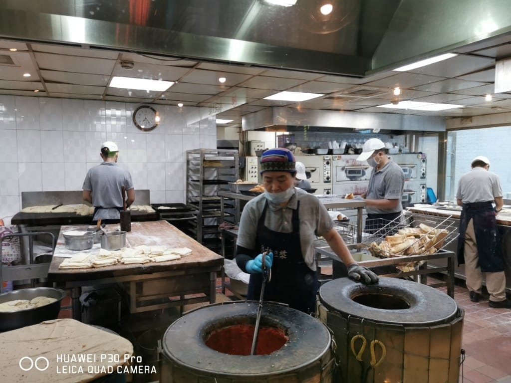 【台北美食】阜杭豆漿，台北十大必吃早餐，2018 2019米其林必比登推廌觀光客必吃的美味現做燒餅豆漿
