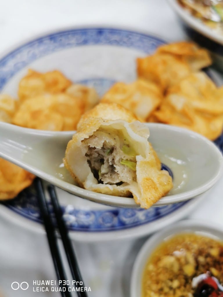 【台北美食】 老牌山東水餃大王，山東燒雞和煎餃好棒棒