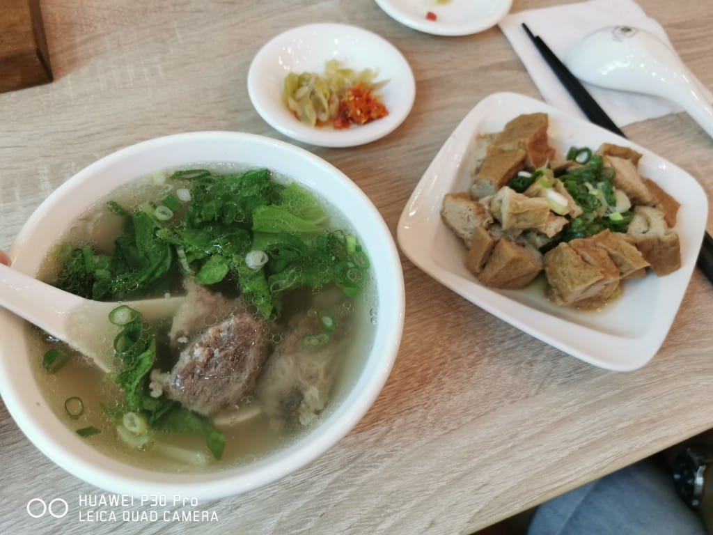 【士林美食】津見坊，2018年秘密客大推《台北冠軍牛肉麵

咖啡