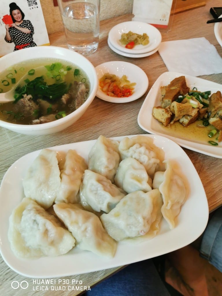 【士林美食】津見坊，2018年秘密客大推《台北冠軍牛肉麵

咖啡