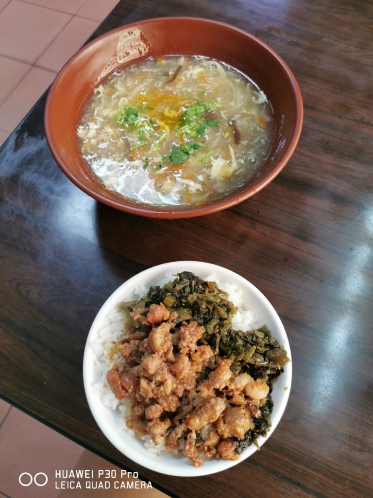 【北投美食】房記煇伯鴨肉羹，餐點選擇多元又美味的特色小吃店