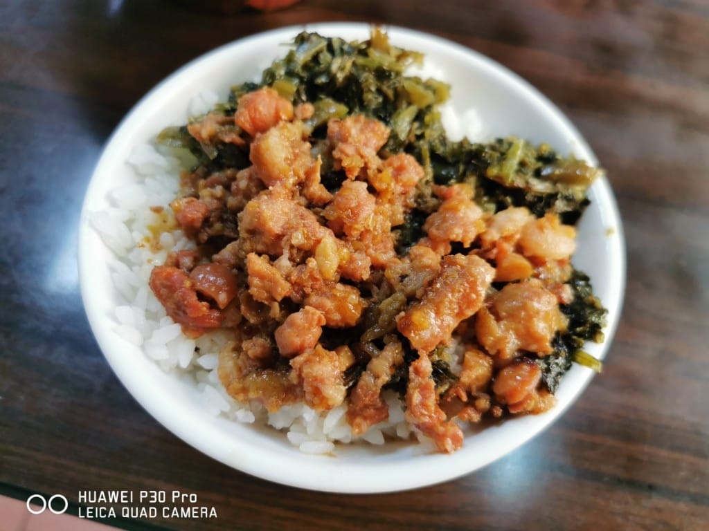 【北投美食】房記煇伯鴨肉羹，餐點選擇多元又美味的特色小吃店