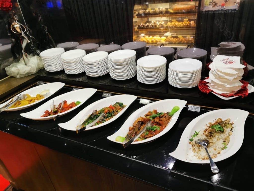 【台北美食】凱薩西餐牛排，一週只開三天的高CP值餐廳