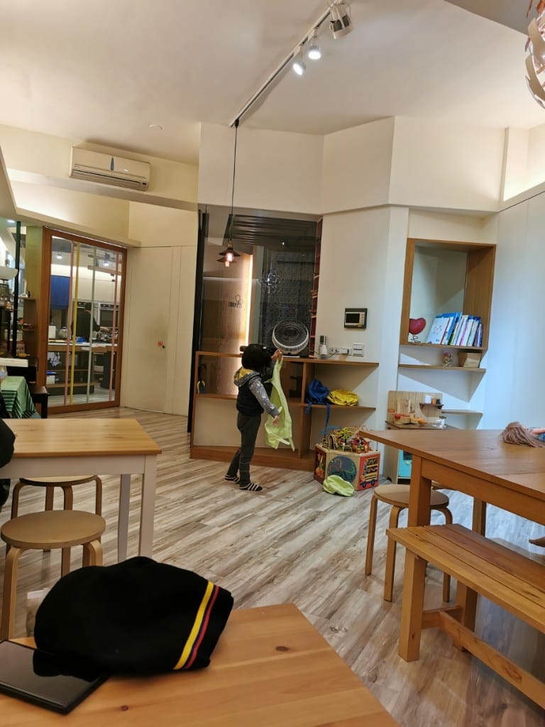 【三重美食】小說食堂,隱身小說店二樓的家庭餐廳 - 第4張圖 【三重美食】小說食堂,隱身小說店二樓的家庭餐廳