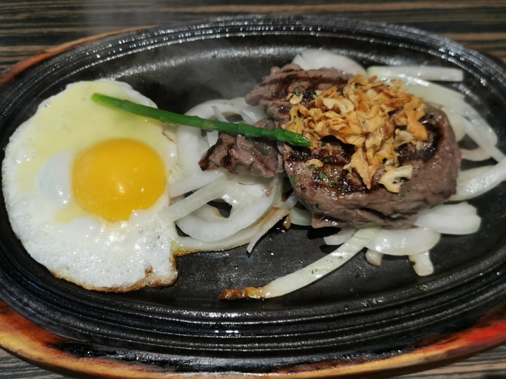 【台北美食】凱薩西餐牛排，一週只開三天的高CP值餐廳