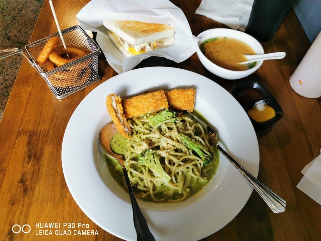 【蘆洲美食】杜克咖啡店，有美味輕食及燉飯的咖啡館