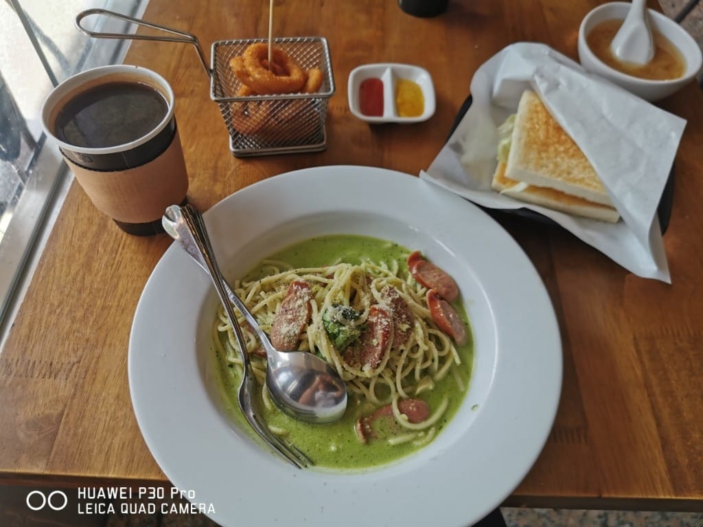 【蘆洲美食】杜克咖啡店，有美味輕食及燉飯的咖啡館