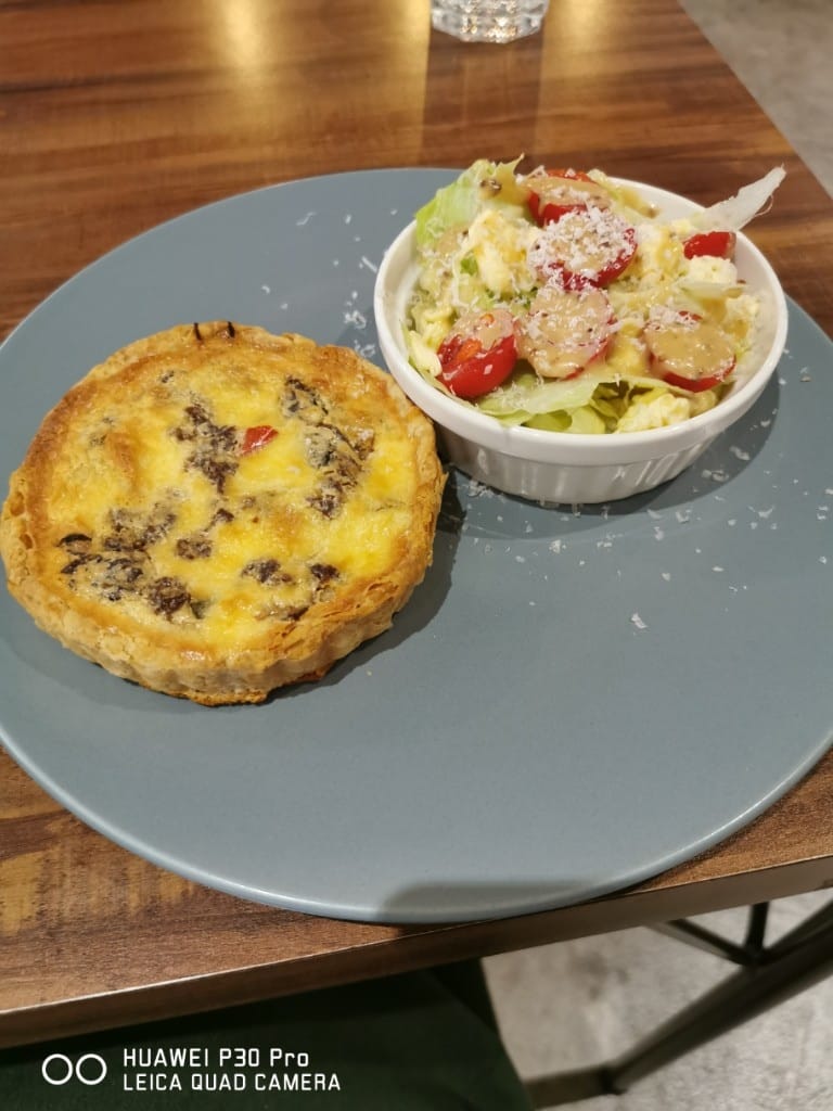 【新莊甜點】敲我Ciao.O烘焙工作室 ，甜點輕食都很美味的咖啡館