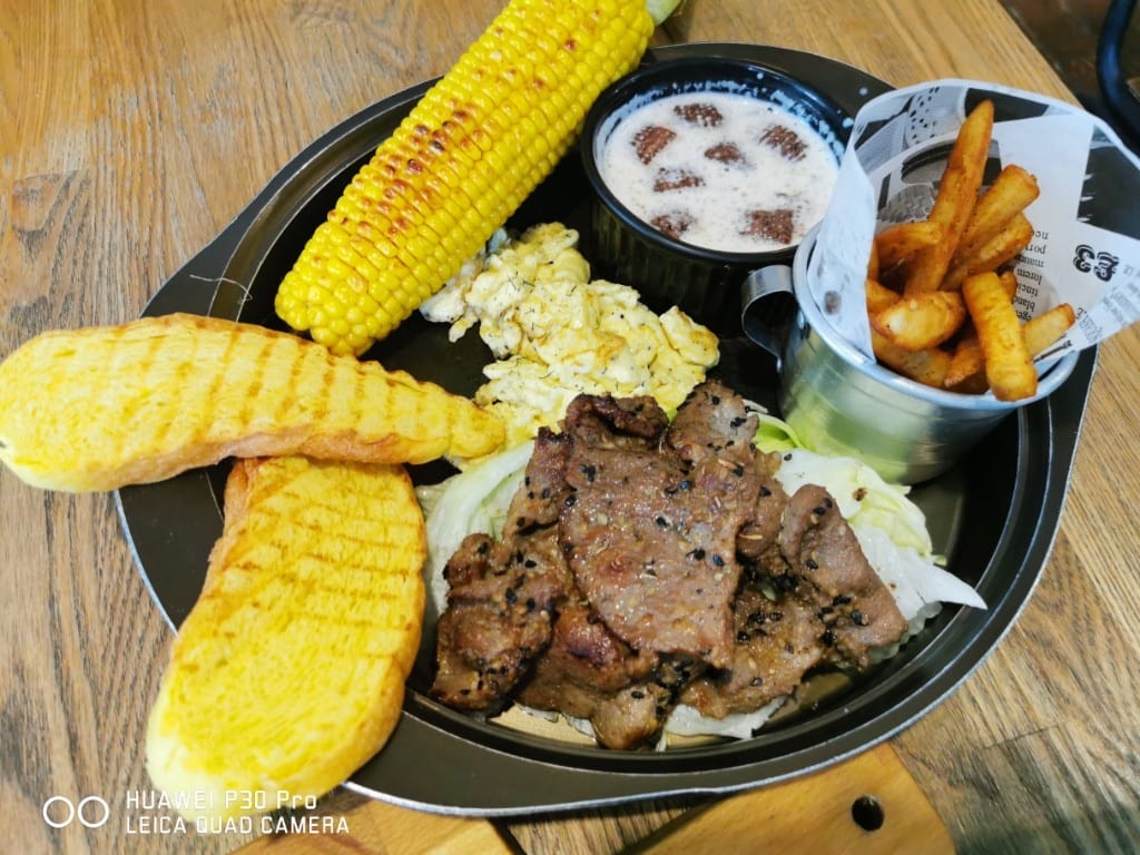 【台北美食】 左巴好室好事，環境舒服餐點好吃的巷弄內餐廳