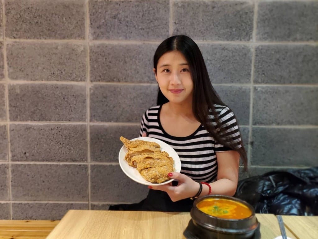 【台北美食】 九尾韓國豆腐煲，東區巷弄內的平價美味韓式料理，小菜吃到飽哦