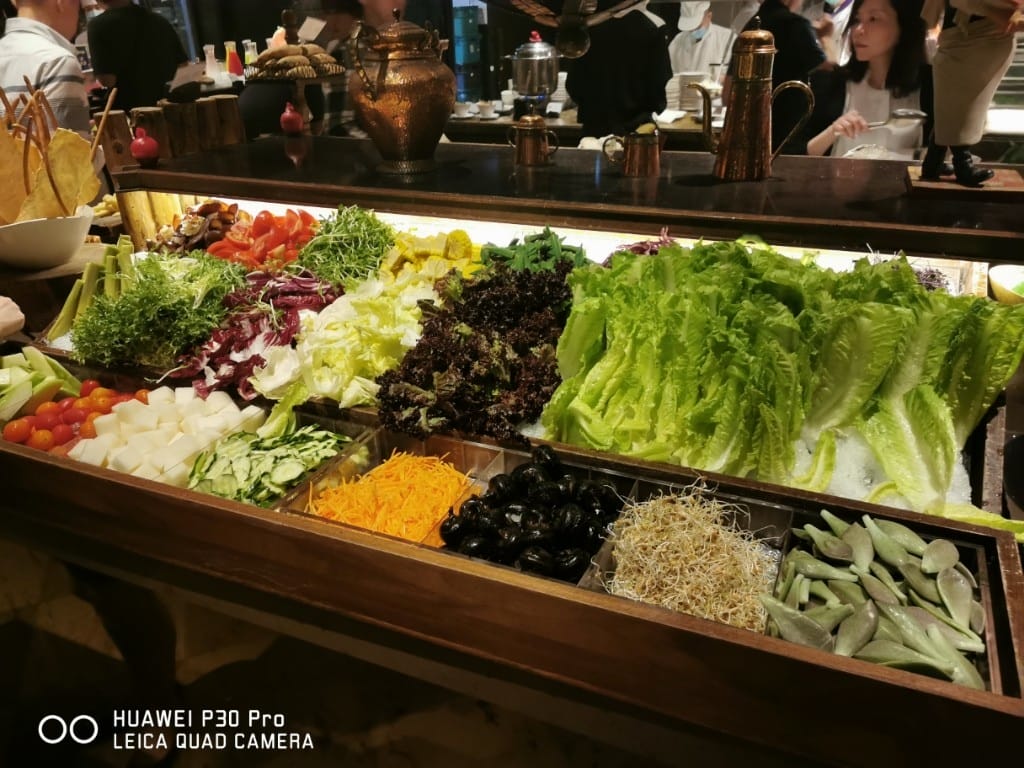 【台北美食】 君品雲軒西餐廳，頂級美國牛排吃到飽只要980＋10%