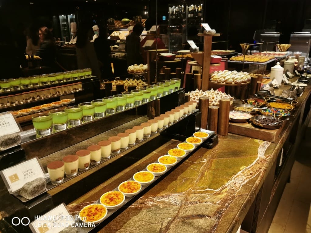 【台北美食】 君品雲軒西餐廳，頂級美國牛排吃到飽只要980＋10%