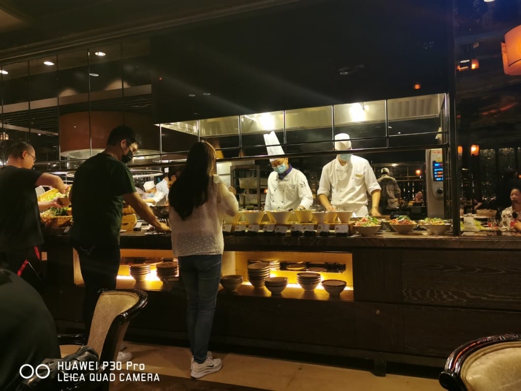 【台北美食】 君品雲軒西餐廳，頂級美國牛排吃到飽只要980＋10%