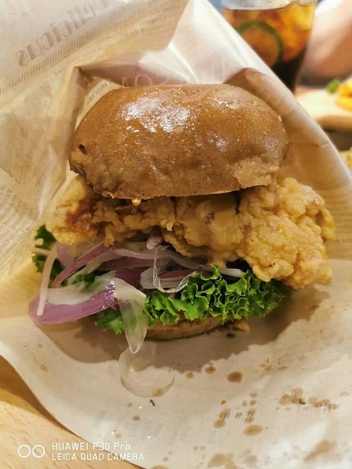 【板橋美食】角落utopio，板橋巷子裡的美味漢堡