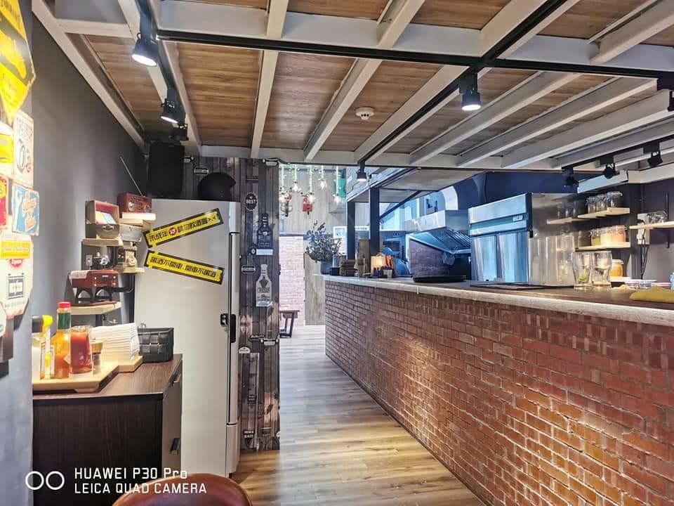 【板橋美食】角落utopio，板橋巷子裡的美味漢堡