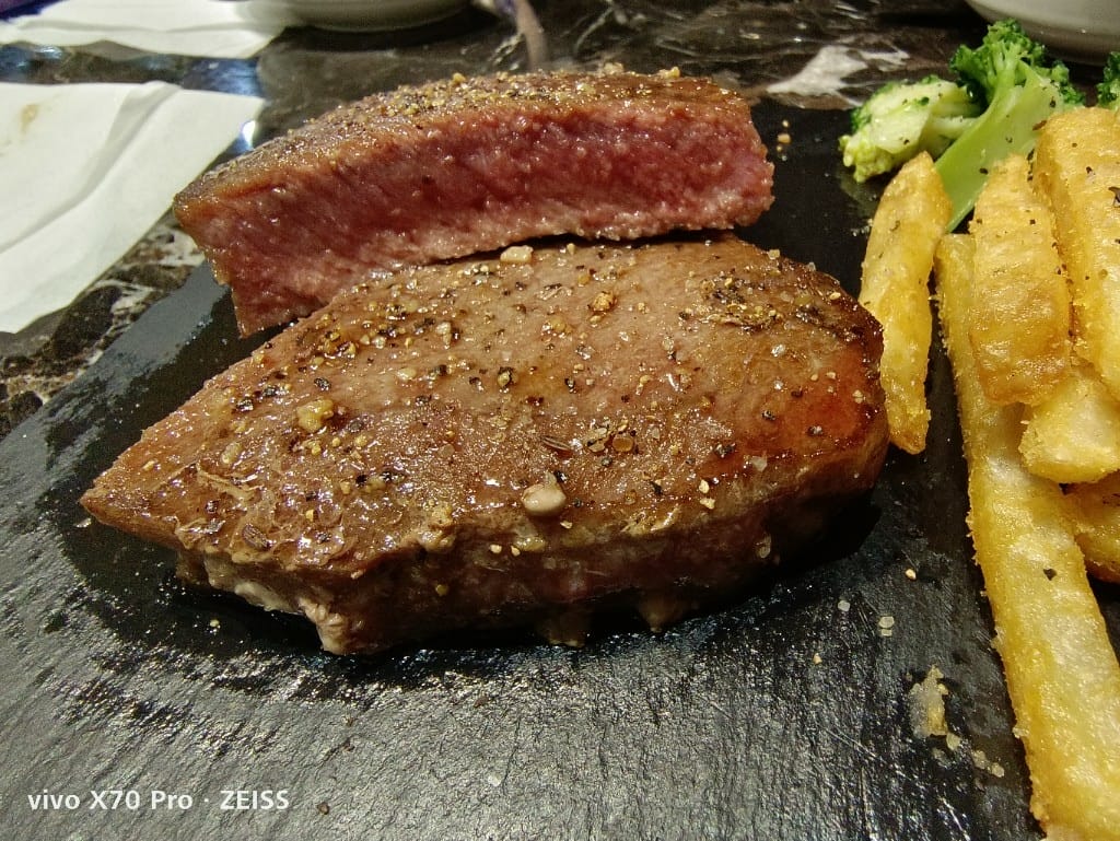 【台北美食】 肉肉遇到麵，只能說是一場悲劇的午餐吃到飽