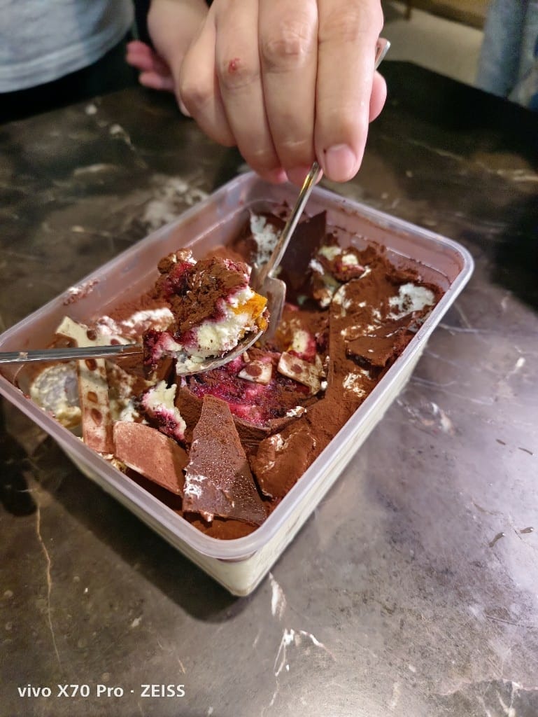 【蘆洲美食】 魚缸咖啡,充滿期待的甜點咖啡店 - 第13張圖 【蘆洲美食】 魚缸咖啡,充滿期待的甜點咖啡店