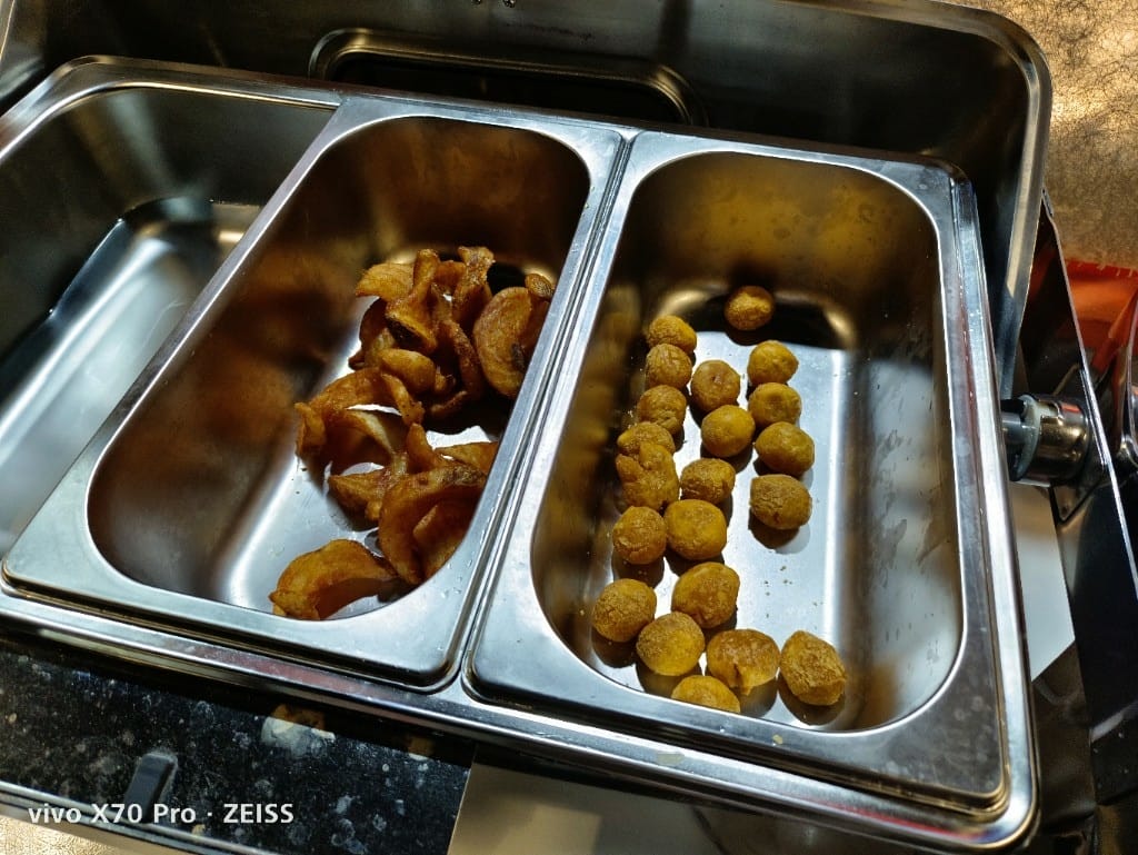 【台北美食】 肉肉遇到麵，只能說是一場悲劇的午餐吃到飽